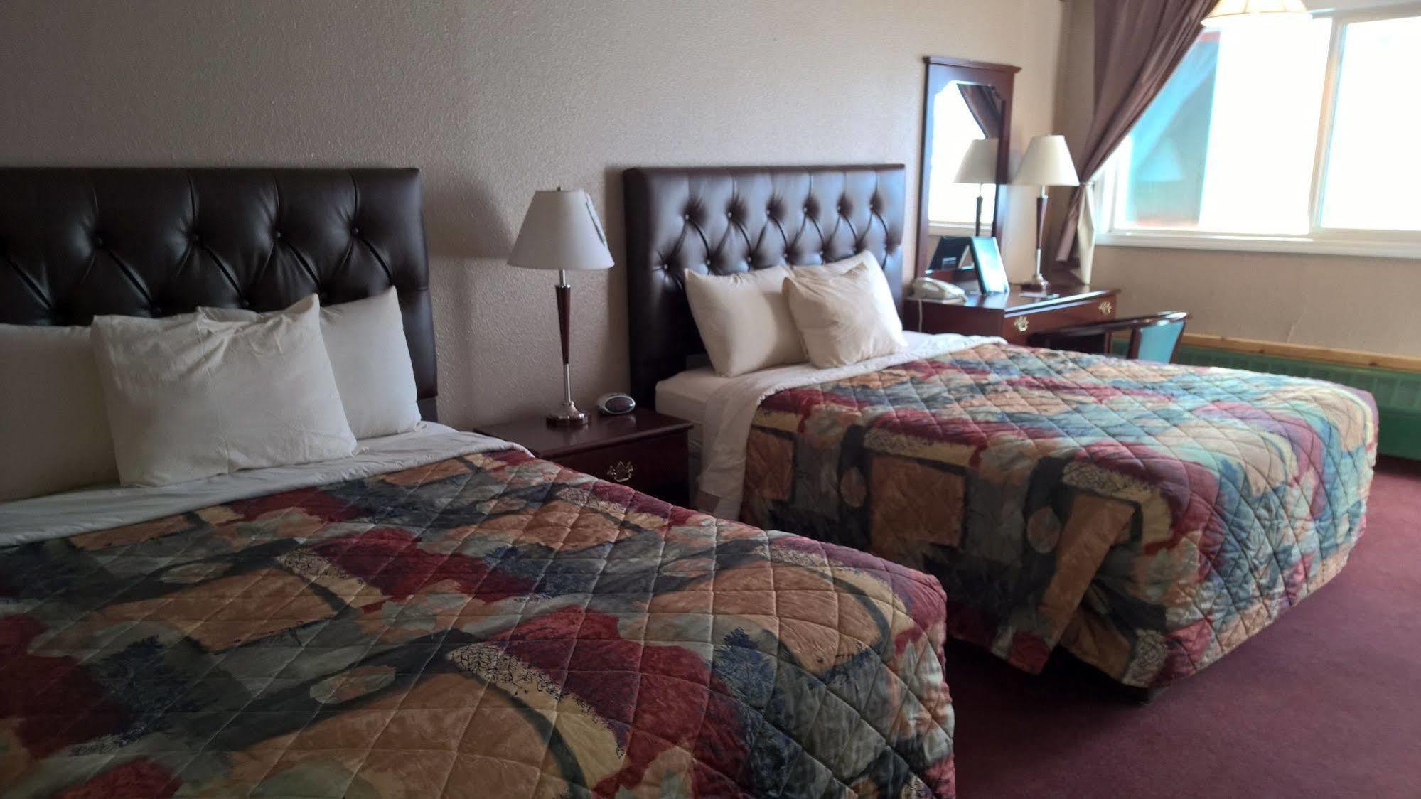Totem Hotel And Suites Valdez Esterno foto