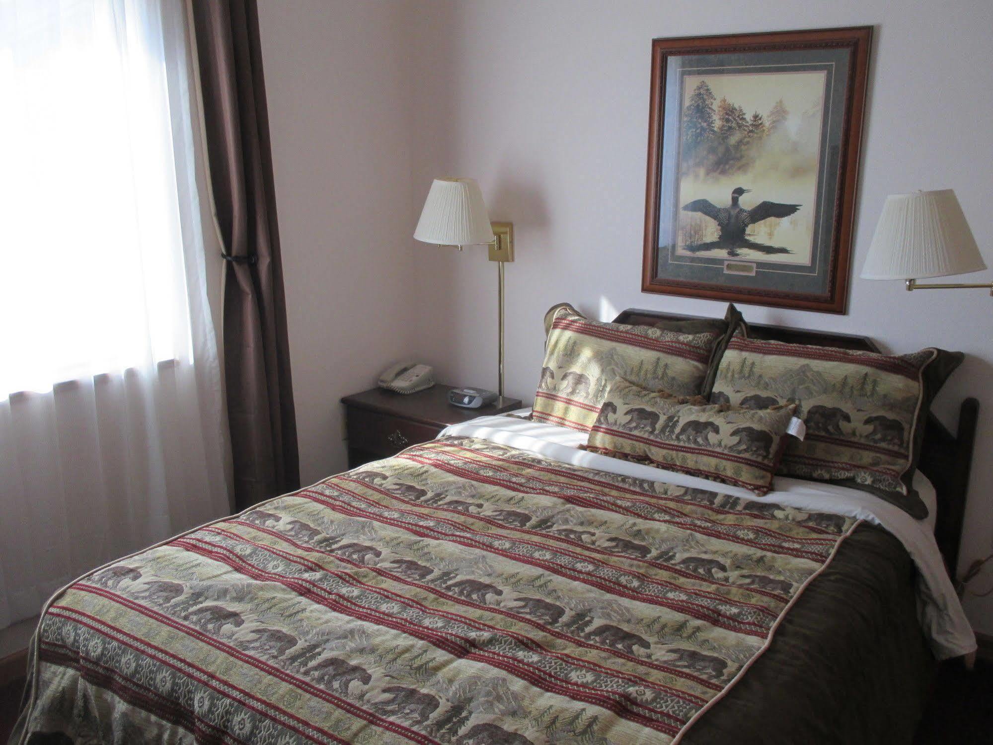 Totem Hotel And Suites Valdez Esterno foto